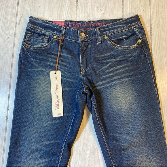 Tommy Hilfiger Women's Low Rise Straight Leg Denim Jeans sz 8S NWT - Picture 1 of 8